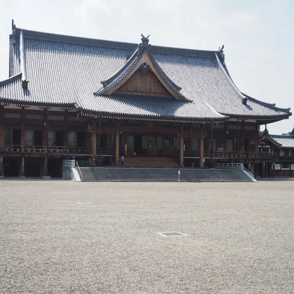 黒塚古墳、長岳寺、石上神宮、天理教本部｜♭のぶ