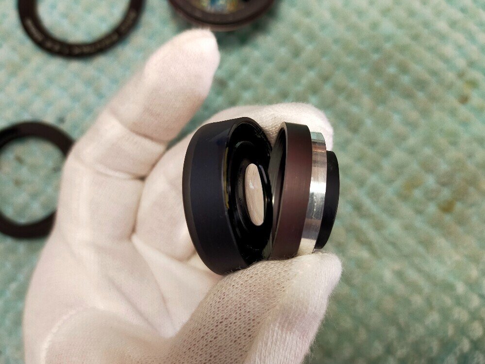 Pentax SMC PENTAX 30mm F/2.8の分解｜フィルムカメラ修理のアクアカメラ