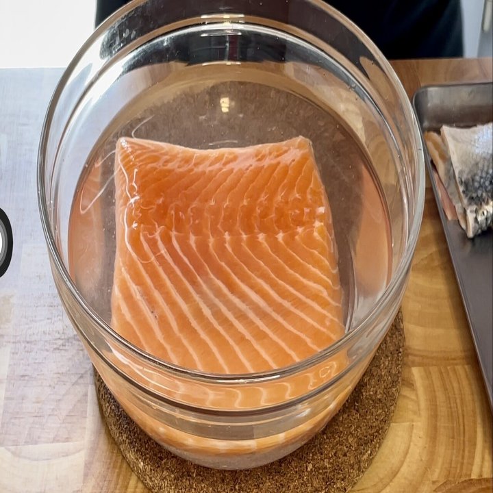 極上に柔らかいサーモンをお届け Chef Ichi Note
