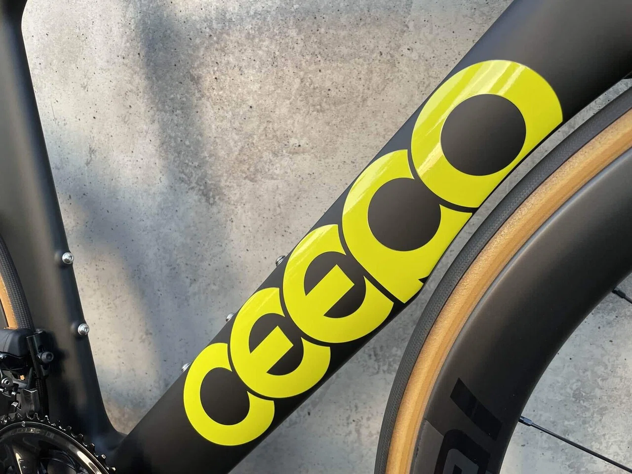 在庫情報】CEEPO 2022 KATANA DISC 新DuraAce Di2 完成車｜BIKE SHOP