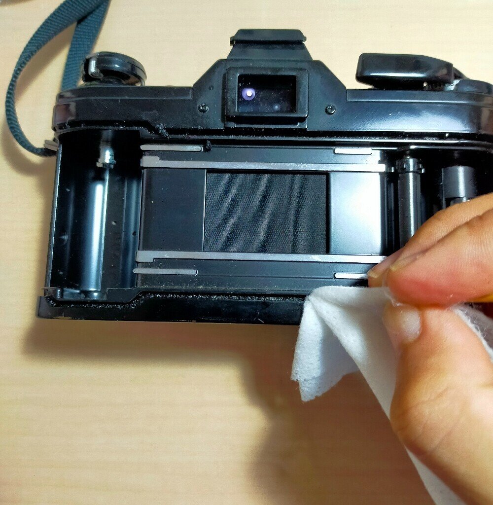 モルト交換(キャノンAE-1)｜フィルムカメラ修理のアクアカメラ