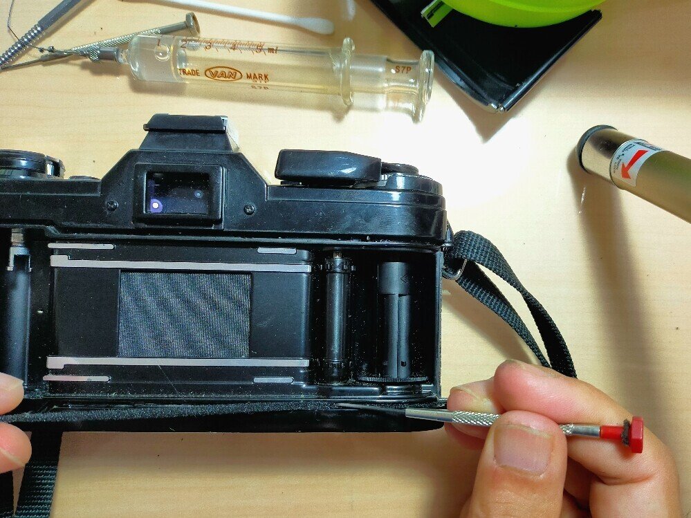 モルト交換(キャノンAE-1)|フィルムカメラ修理のアクアカメラ モルト交換(キャノンAE-1)|フィルムカメラ修理のアクアカメラ