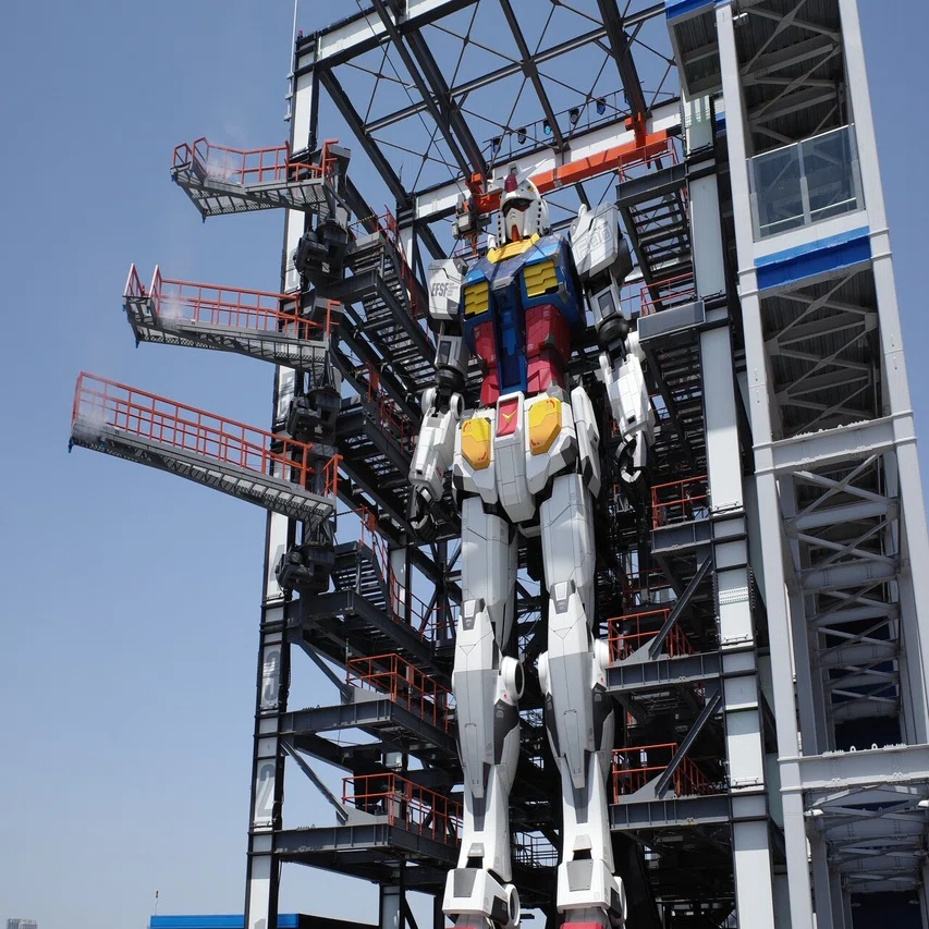 ソコタノ日記:動く実物大ガンダムのプラモ完成！｜phantasien