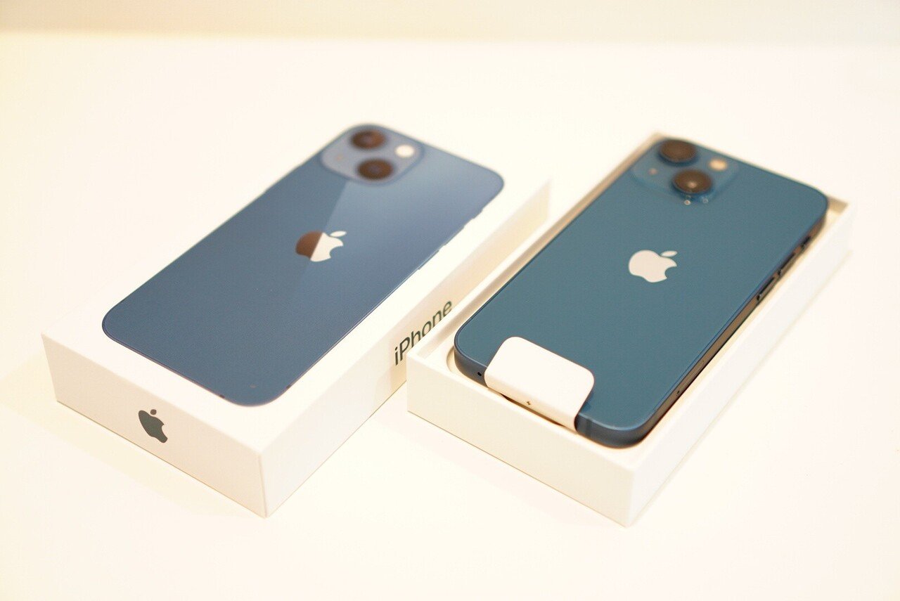 その画面の大きさ、本当に必要？小さくて最高のiPhone13miniを発売日に