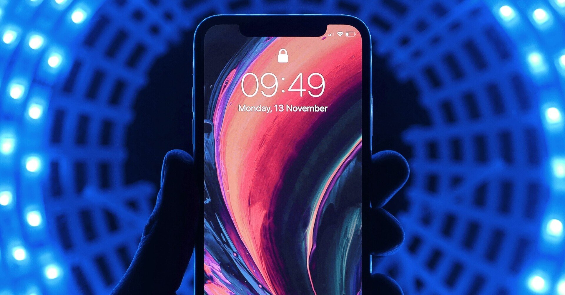 13636817330_1