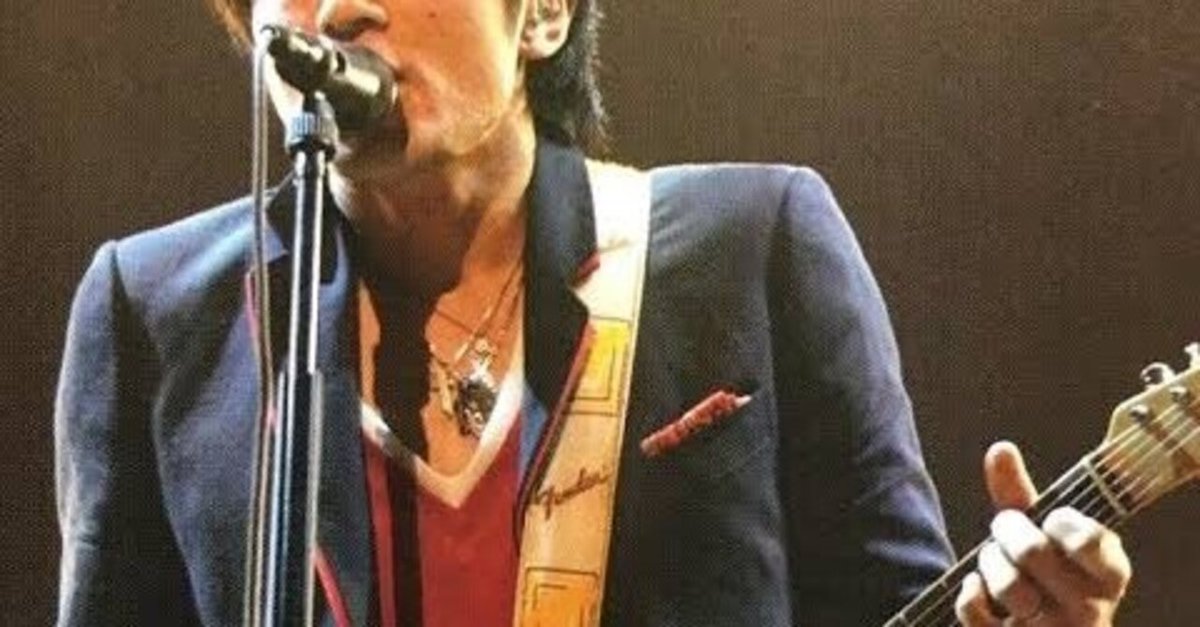 ブラオレギター　fender 日本限定100本　ミスチル　桜井着　値引応談可 ブラオレギター fender 日本限定100本 ミスチル 桜井着 レア