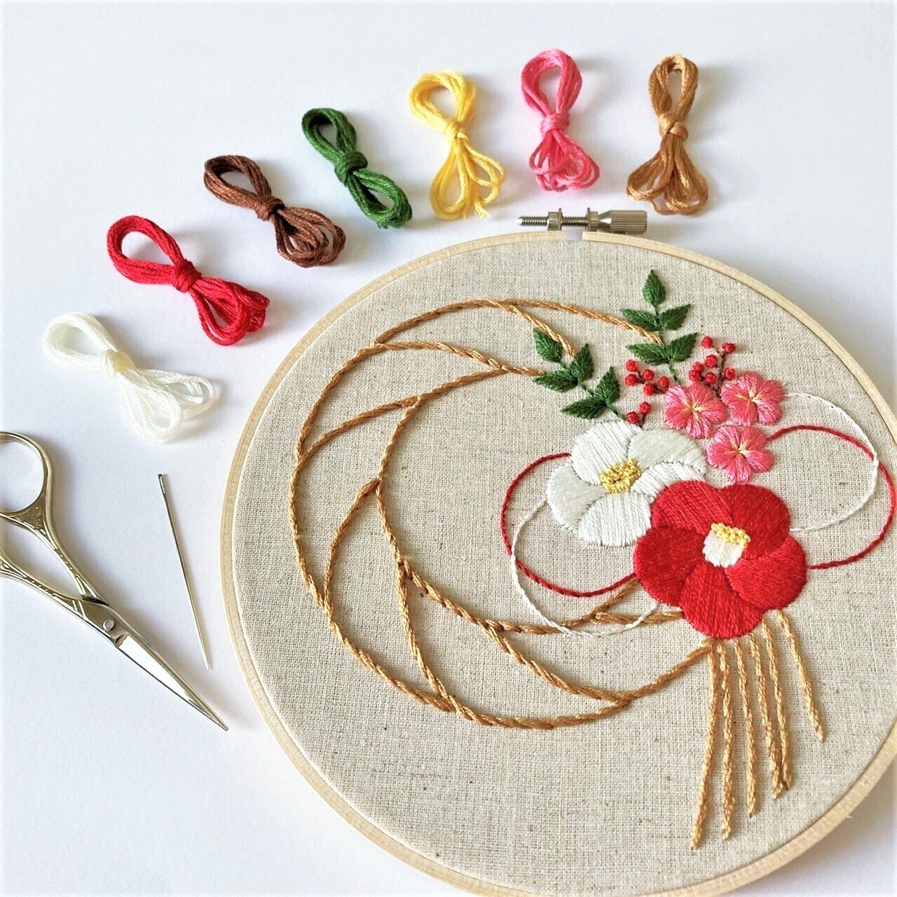 【保存版】 ハンドメイド 刺繍作品 額付き 額縁