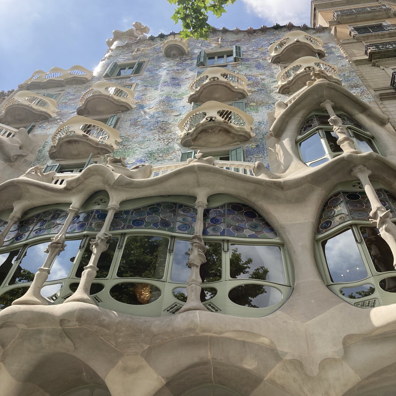 カサ バトリョ Unite House Barcelona Office Note