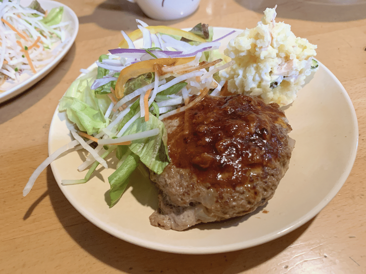 ハンバーグとポテトサラダ を作りました 料理初心者りすこ 食から健康第一 Note ハンバーグとポテトサラダ を作りました 料理初心者りすこ 食から健康第一 Note