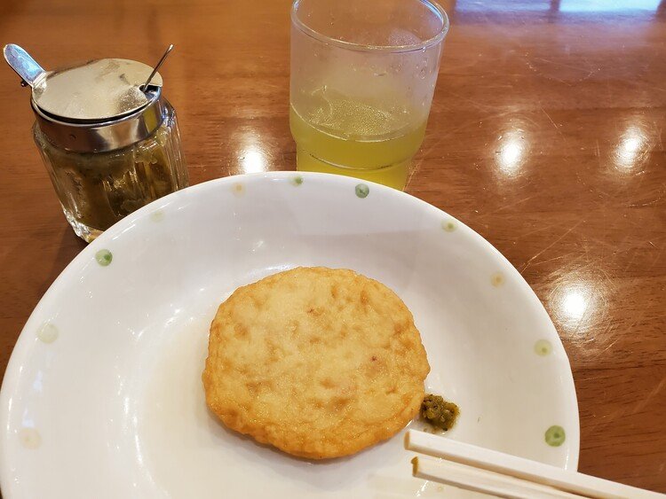 うどん屋さんのおでんはおいしい。