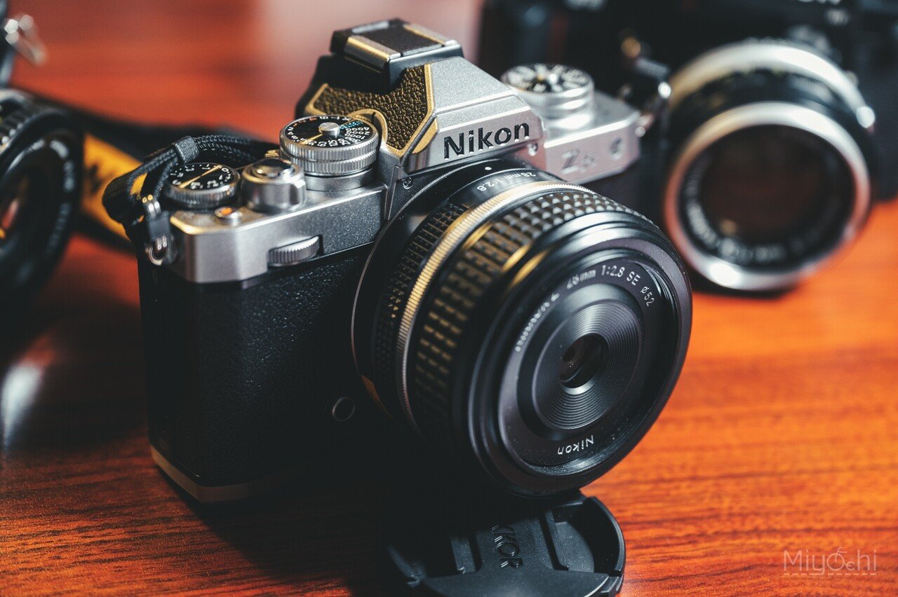 これは見た目で買っていい、クラシックデジタルカメラ Nikon Zfc + 
