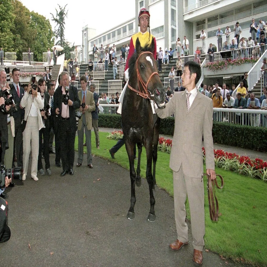ウマ娘」では覆面美少女！日本の競馬ファンが夢を見たエルコンドル 