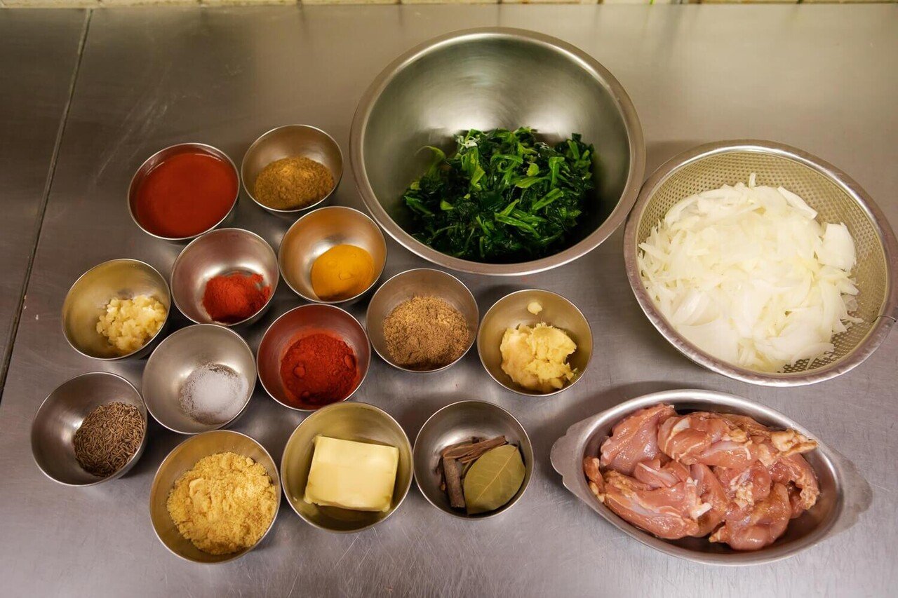 自宅で本格スパイスカレーに挑戦 たっぷりほうれん草で作る デリー サグカレーのレシピ さんたつアカデミア Note 自宅で本格スパイスカレーに挑戦 たっぷりほうれん草で作る デリー サグカレーのレシピ さんたつアカデミア Note