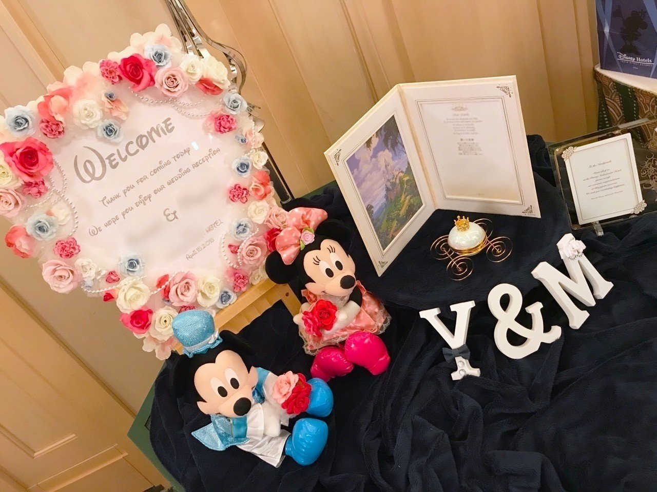 オーダー作品 ホワイト ピンク ブルーのディズニー風ウェルカムボード Maya Suzuki Note オーダー作品 ホワイト ピンク ブルーのディズニー風ウェルカムボード Maya Suzuki Note