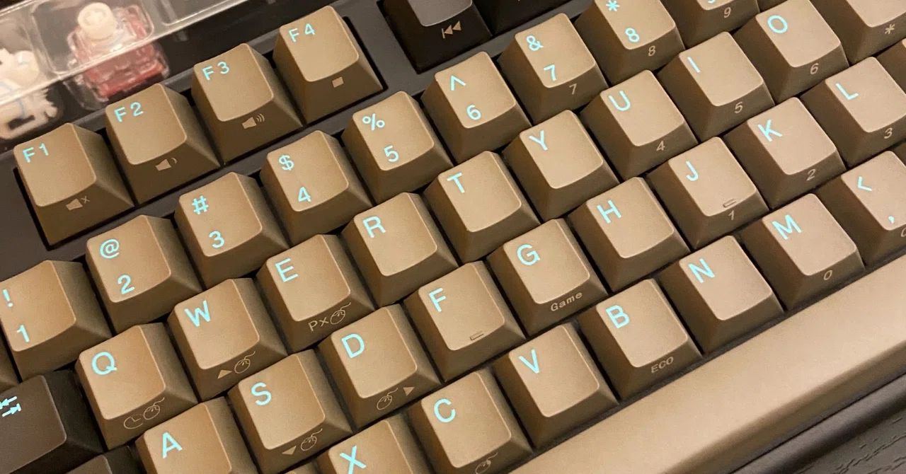 2021版NiZキーボードは不評だったキーキャップを改善＊購入直後