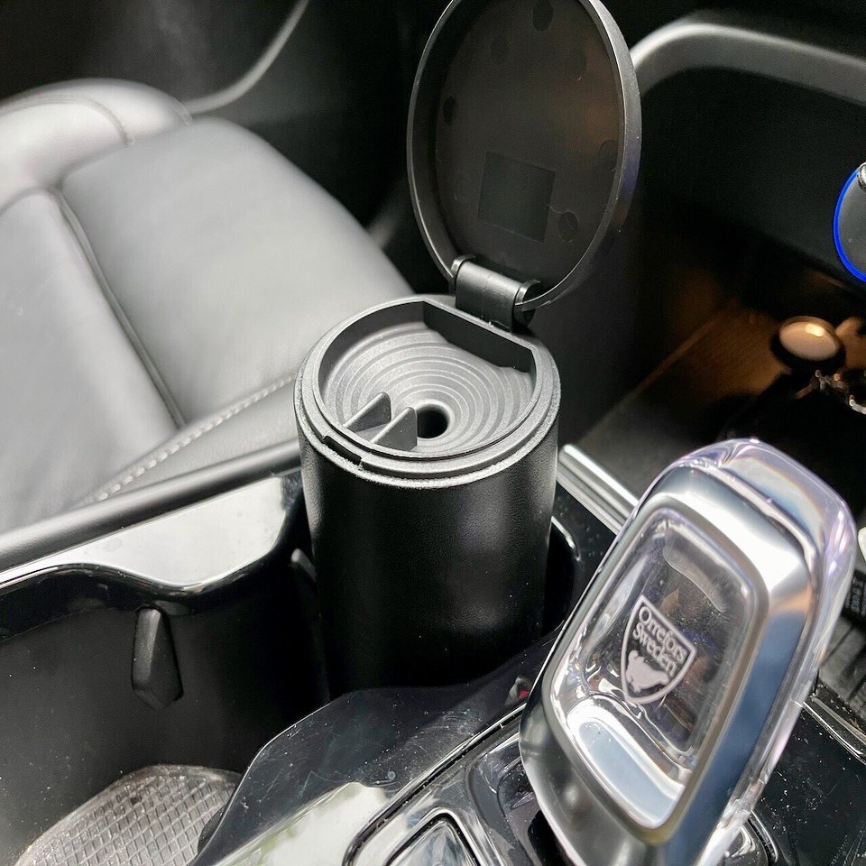 DEVISE WORKS灰皿 イカした車内用灰皿！デバイスワークス「ZALAHAI」｜NEO TOKYO TV