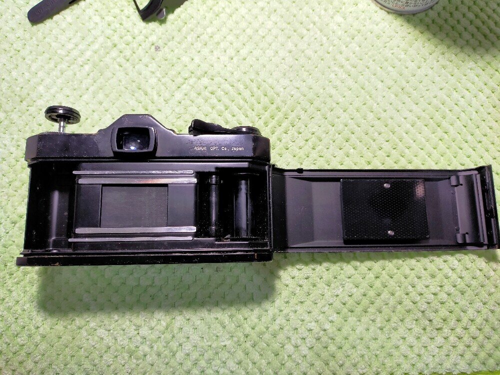 Pentax SPの分解|フィルムカメラ修理のアクアカメラ