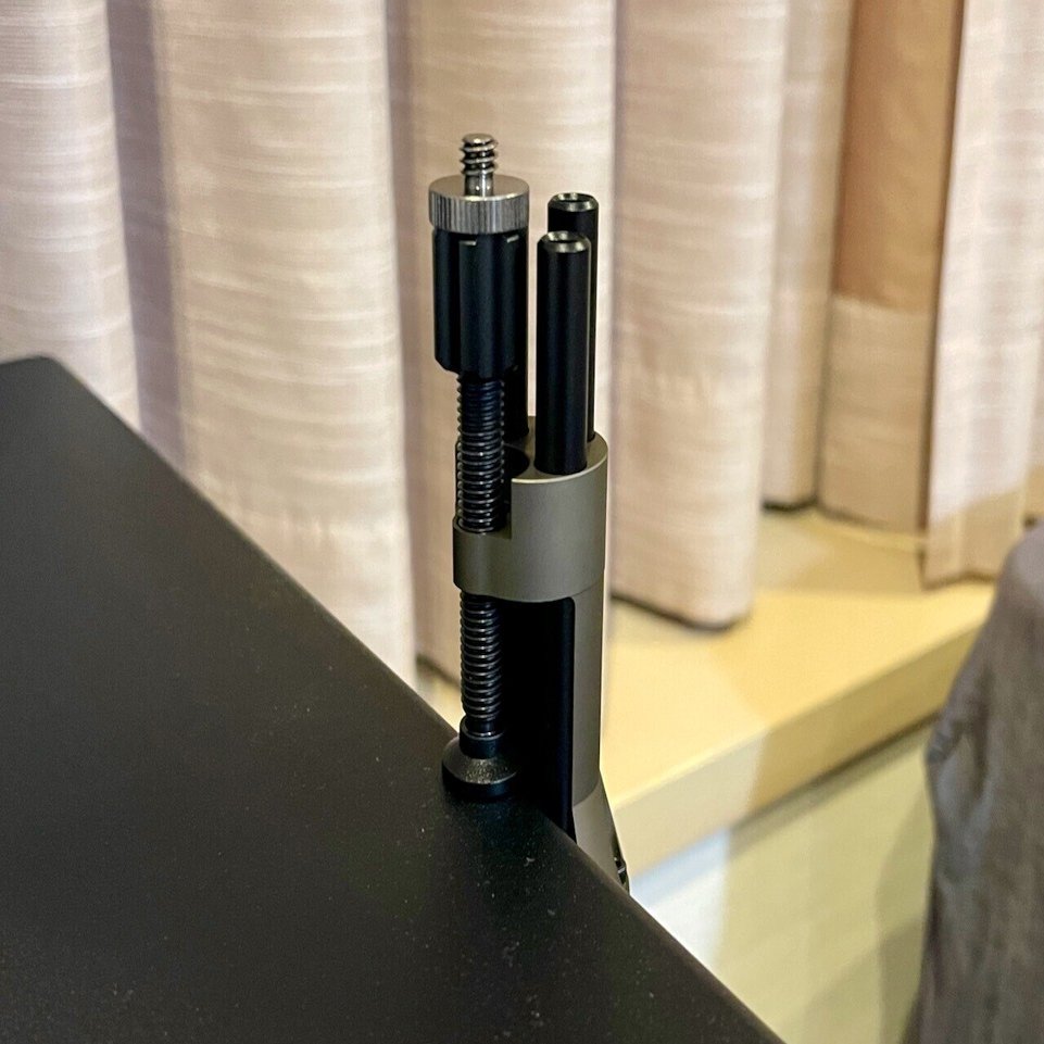 ギミック満載！多機能コンパクトランタンスタンド「ZEROPOD38」｜NEO