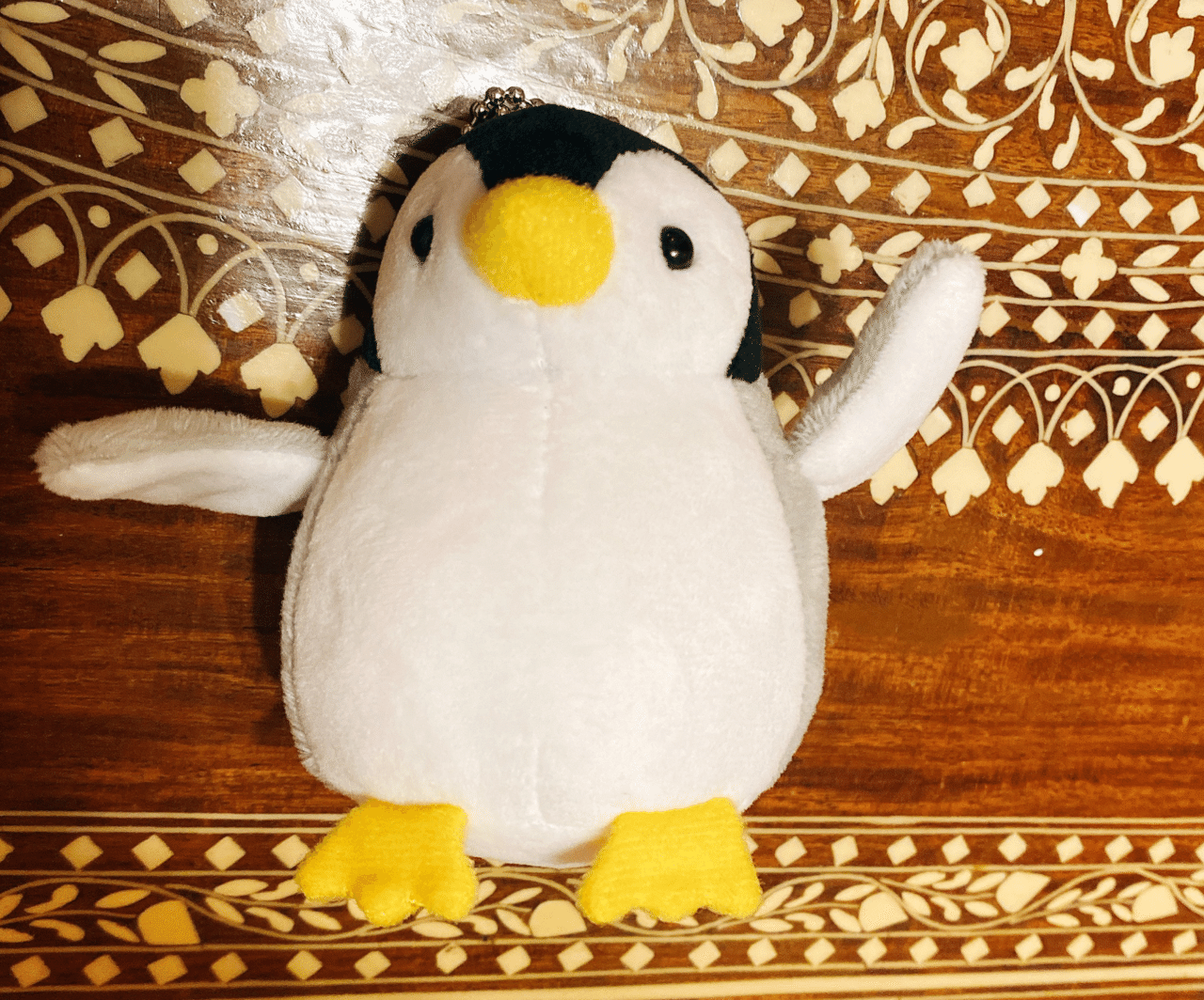 動物園で可愛いい子買ってきました ペンちゃん 夫のこともペンちゃんとかぺんださんとか呼んでます 新婚時代からずっと でも実はぺんださんって ペンギンじゃないんだよね また別のかわいい動物で 桜ゆき子 Note 動物園で可愛いい子買ってきました ペンちゃん 夫のこともペンちゃんとかぺんださんとか呼んでます 新婚時代からずっと でも実はぺんださんって ペンギンじゃないんだよね また別のかわいい動物で 桜ゆき子 Note