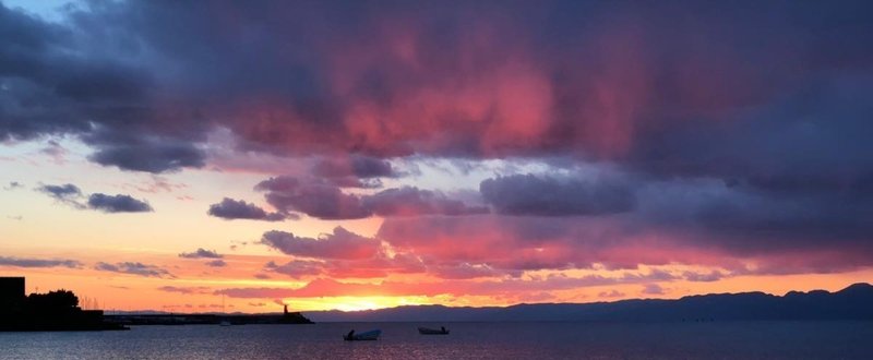 夕焼けの海岸　Zushi Beach