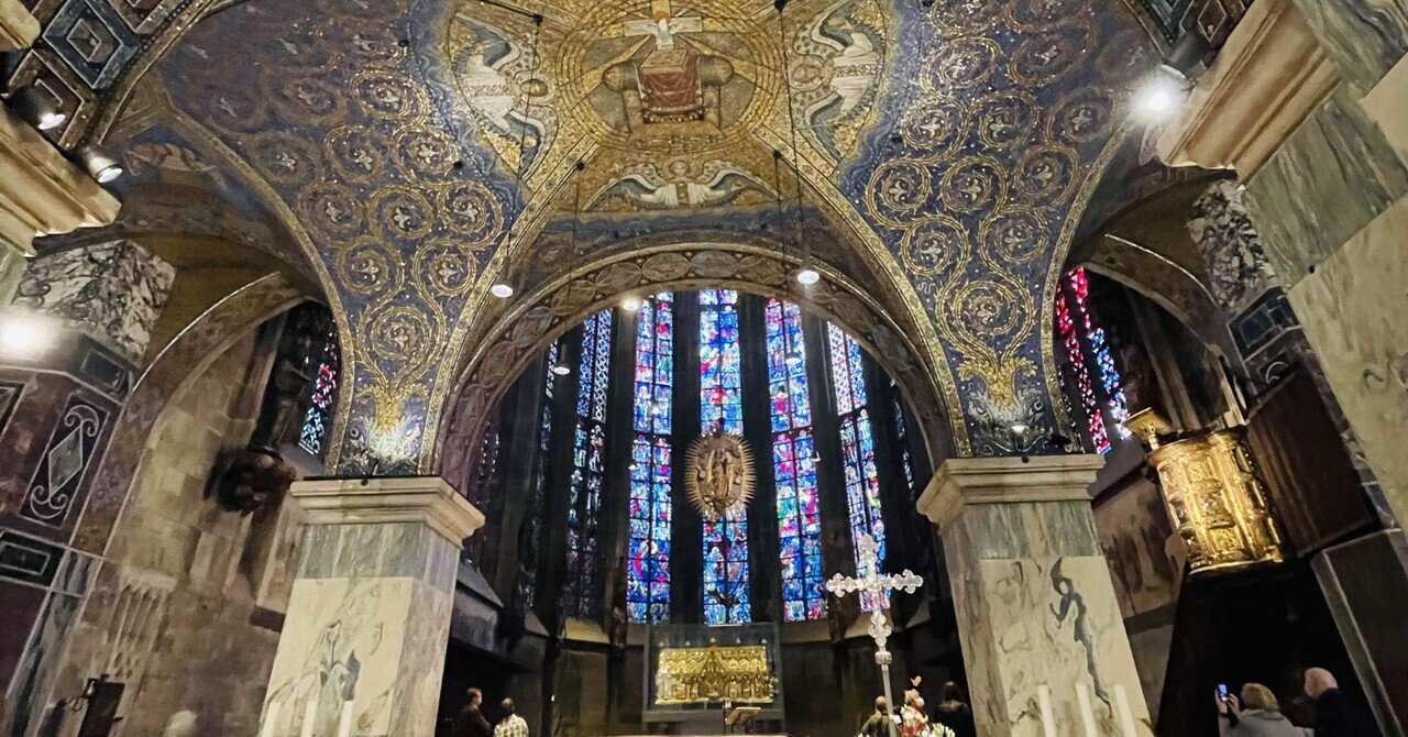 価格は安く ドイツ🇩🇪世界初の世界遺産のある街Aachen アーヘン(1)｜Chic 雑学、知識