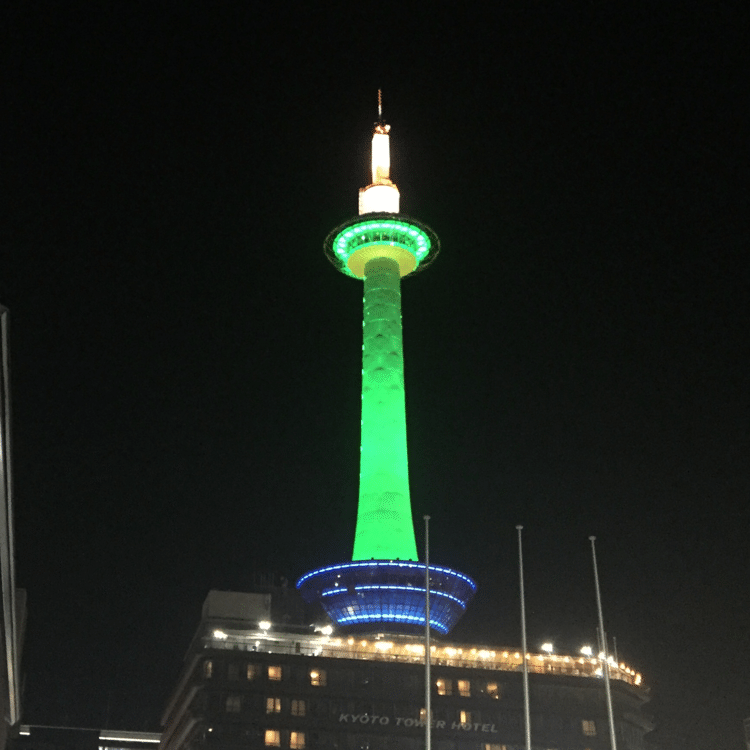 今年もオンラインで京都音楽博覧会。(写真は昔のアルバムから。) 最前列ベストポジションで、冷静に一つ一つの音を楽しめ、何よりおかわり自由。