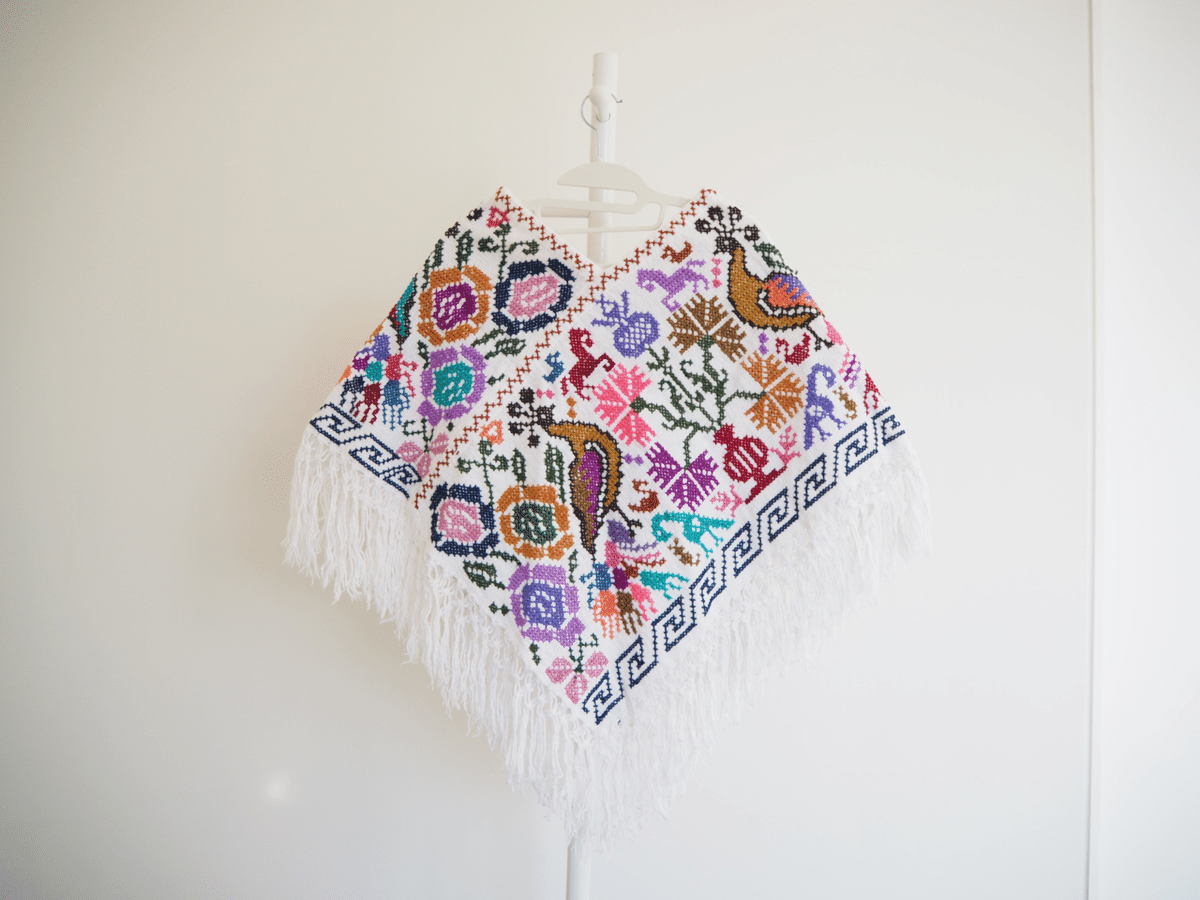 新品＊サテンステッチ刺繍＊ミチョアカン州＊メキシコ雑貨 女の子に大人気！鮮やかな田園風景がかわいいミチョアカン刺繍