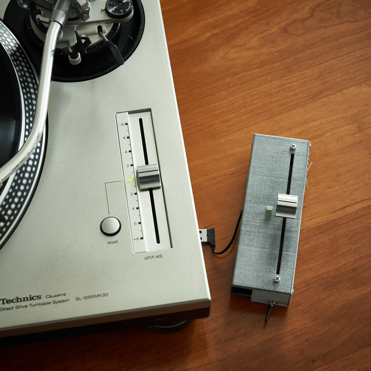 天国、それともラスベガス』のピッチフェーダー：PCDJ用MIDI