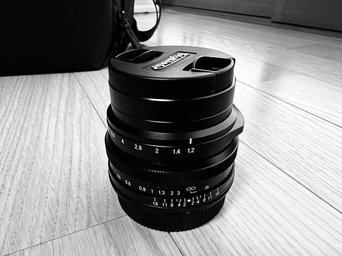 富士フイルム - 富士フイルム X-E4 Nokton 35mm f1.2 セット X-E4+NOKTON 35mm F1.2｜anpan