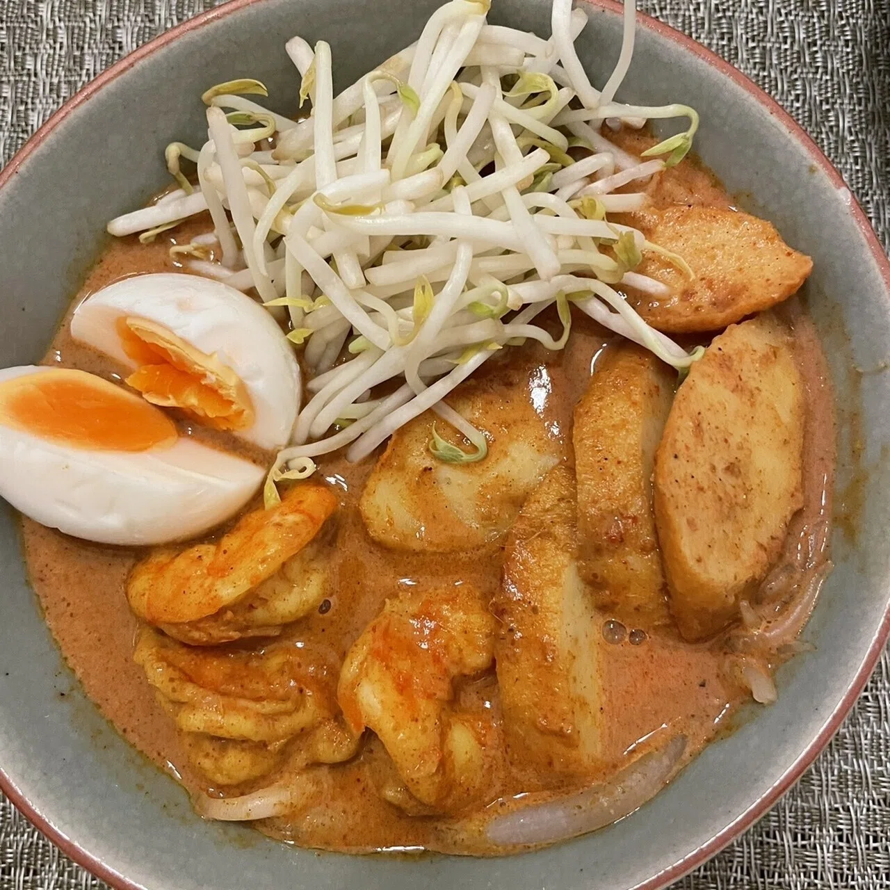 シンガポール市販ラクサペースト食べくらべ13選｜thumb