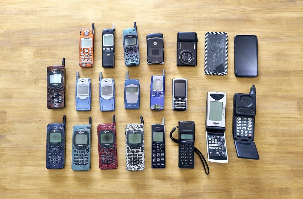 懐かしいオールド携帯電話の魅力！【vol.1】｜I 