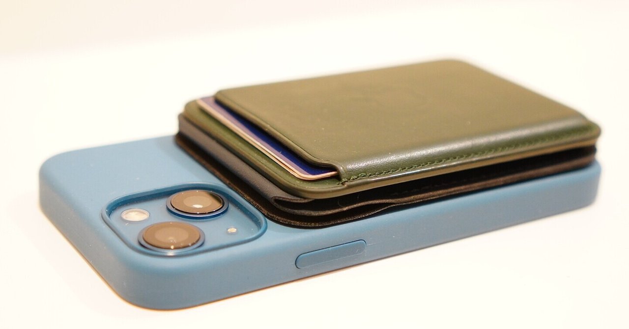 Apple iPhone Leather Wallet(アップル純正) 純正】MagSafe対応iPhone Apple iPhone Leather Wallet(アップル純正) 純正】MagSafe対応iPhone