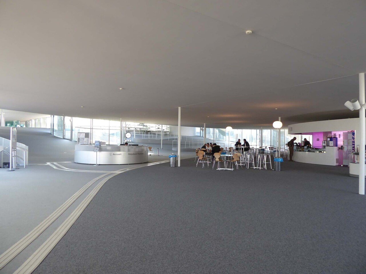 ☆EDUCATIONAL FACILITIES 現代建築集成/教育施設 ロレックス・ラーニング・センター（Rolex Learning Center