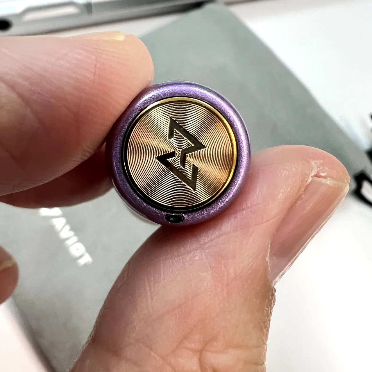 音追求の難しさ。旧モデルに戻した話 AVIOT TE-BD21F｜あら50りっぷ