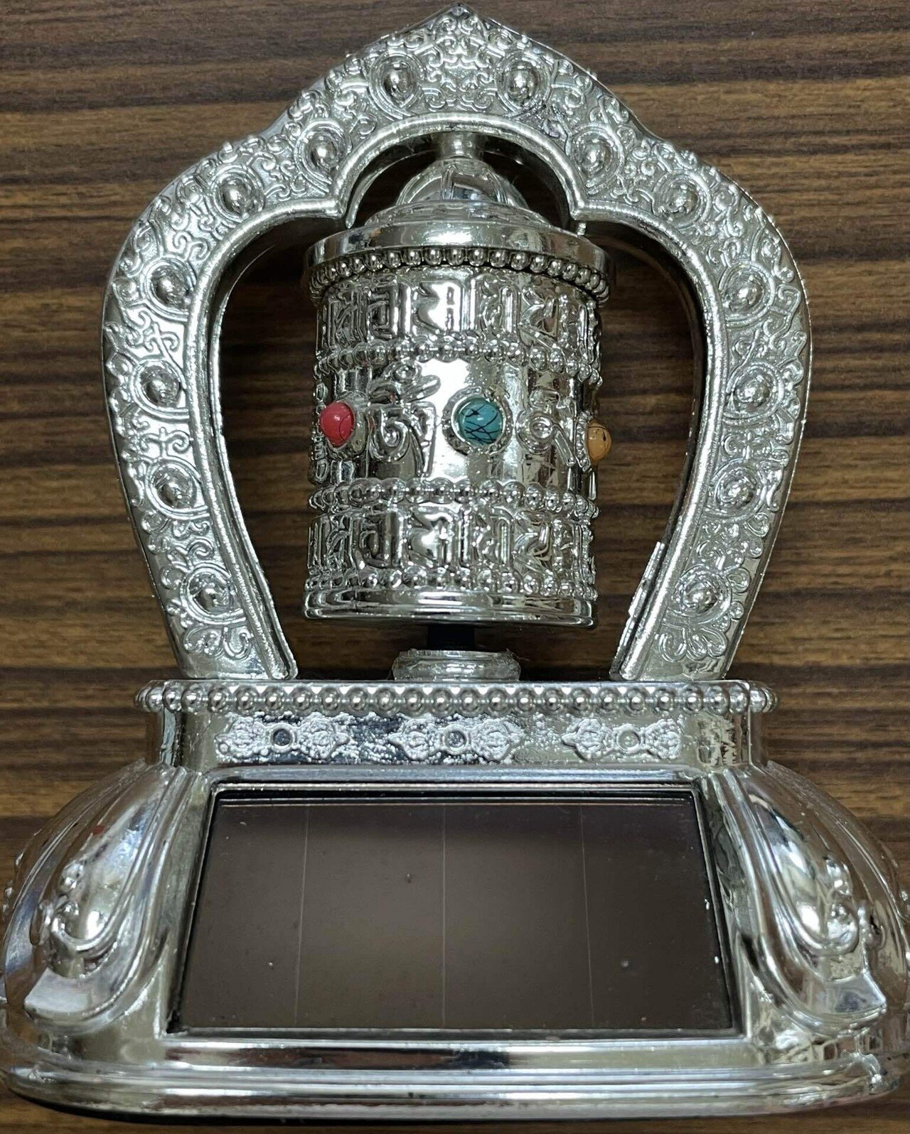 ネパールで出会った“ソーラーパネル仏具”｜のざわあらし