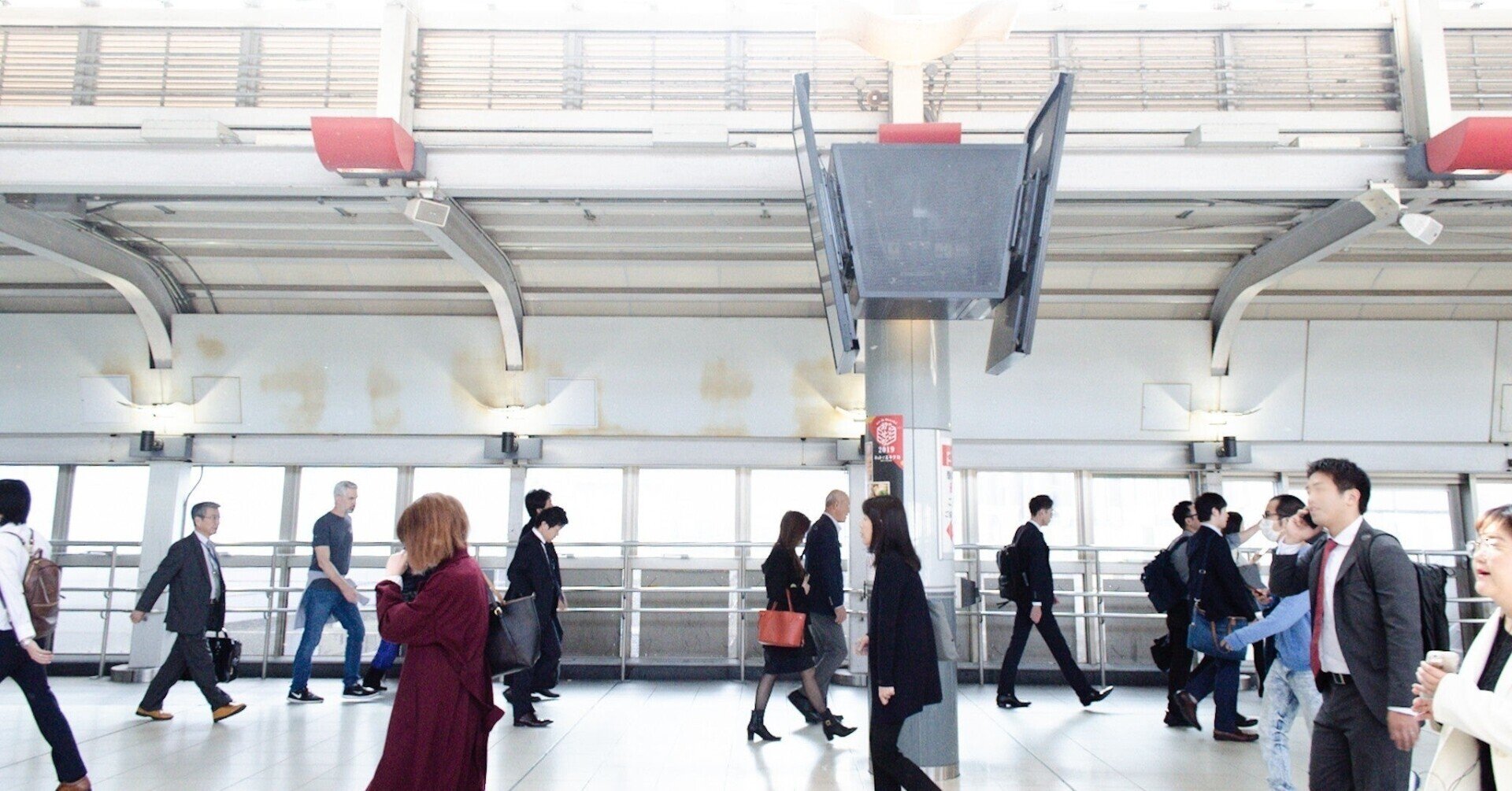 仕事を楽しいと思えない人間が この社会を貧しくしてる 貧しいのはどっち 荒川和久 結婚滅亡 著者