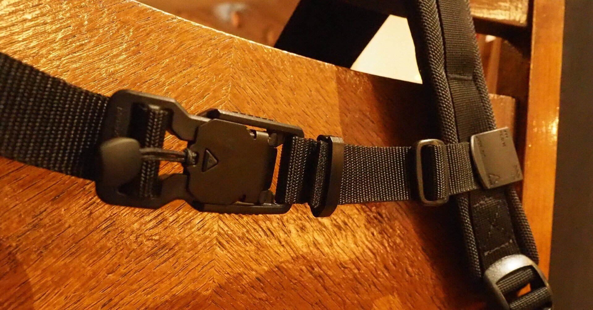 重たいリュックを背負うあなたにも 理想の後付チェストストラップ を作った話 山下義弘 ドケットストア店主 Note 重たいリュックを背負うあなたにも 理想の後付チェストストラップ を作った話 山下義弘 ドケットストア店主 Note