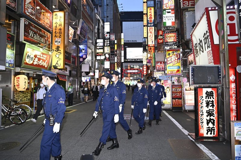 写真③飲食店に立ち入り