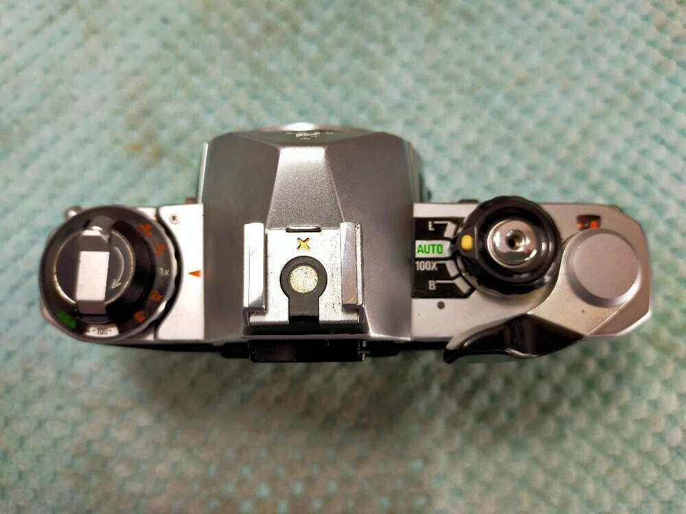 Pentax MEの分解｜フィルムカメラ修理のアクアカメラ