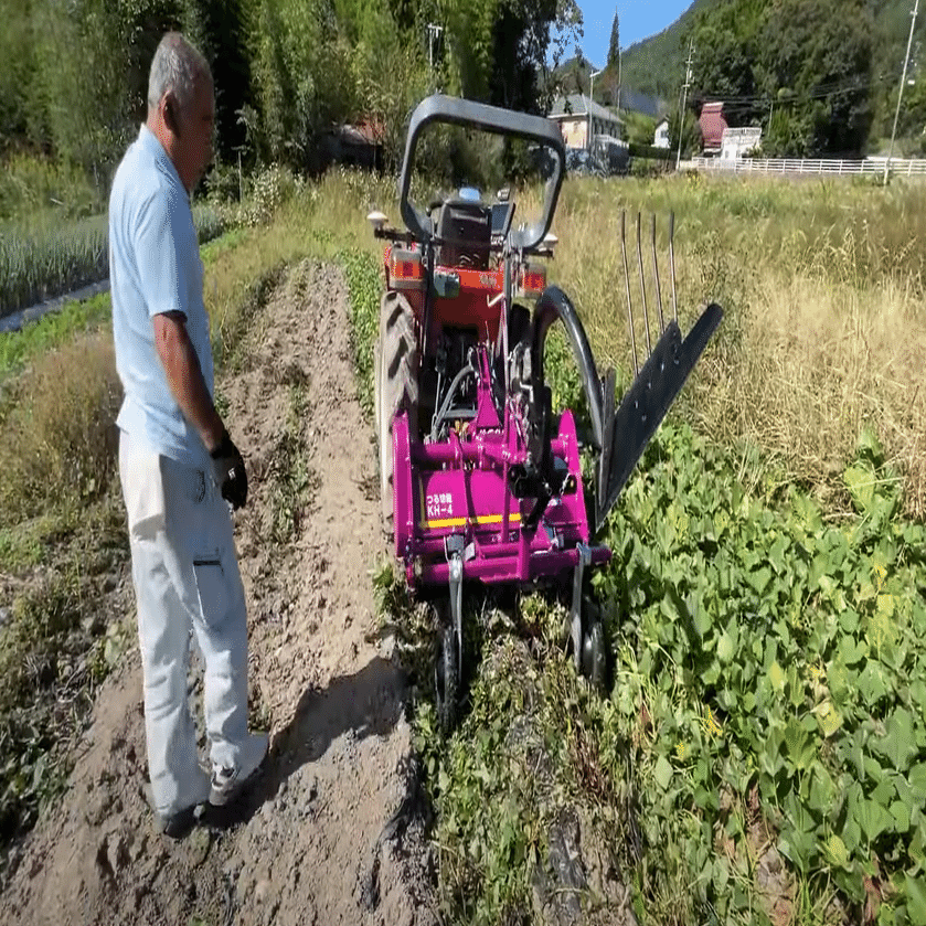 佐藤製作所 つるきり機 さつまいも　人参　里芋　じゃがいも　草刈り機完全整備済み 佐藤製作所 つるきり機 さつまいも 人参 里芋 じゃがいも 草刈り機完全