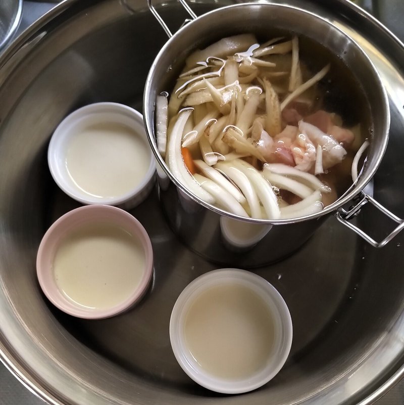 電鍋 で ケイジャンチキンライス他 ろくぐん Note