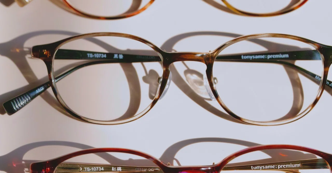 The most comfortable glasses in Japan and the craftsmanship of the ...