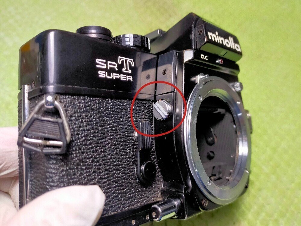 ミノルタ SRT SUPERの分解｜フィルムカメラ修理のアクアカメラ