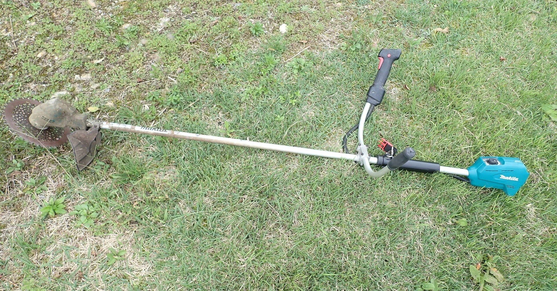 マキタの電動草刈り機を分解してみた くりばた Note