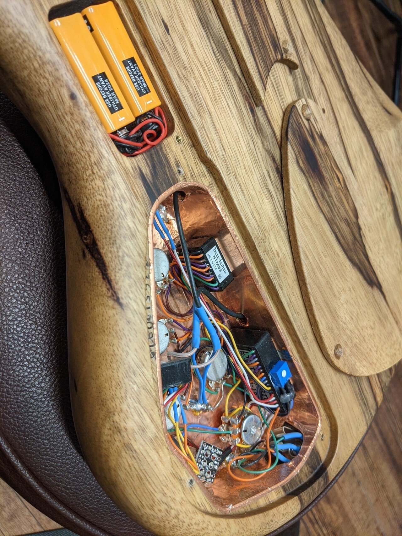 MTD “535-24 -Black Limba w/Wenge Neck”について｜ベース