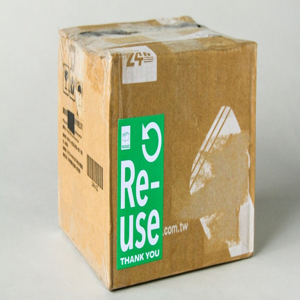 ダンボールのリユースを気軽に楽しめるものにしたい Re Use Package シールの話 山下義弘 ドケットストア店主 Note