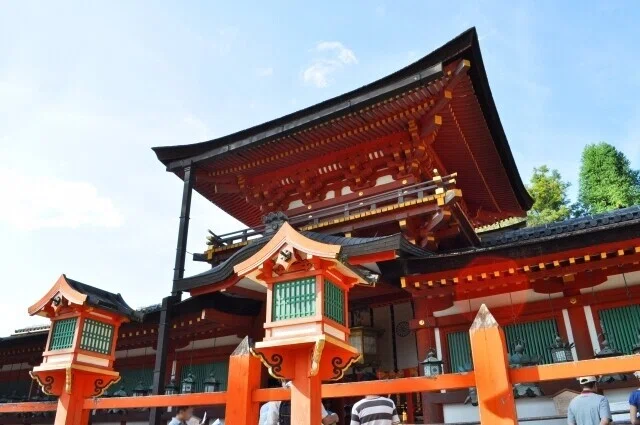 日本の文化遺産　建造物編　上／テクノロジー・環境 万博に世界初のCFRP構造ドーム建築、坂茂氏が設計した「BLUE OCEAN