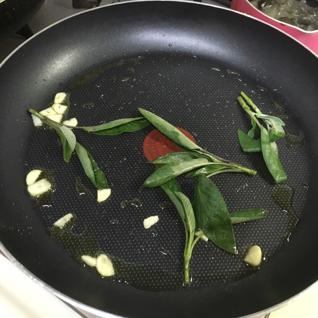今日はセージを使った料理で ハーブおじさん Note 今日はセージを使った料理で ハーブおじさん Note