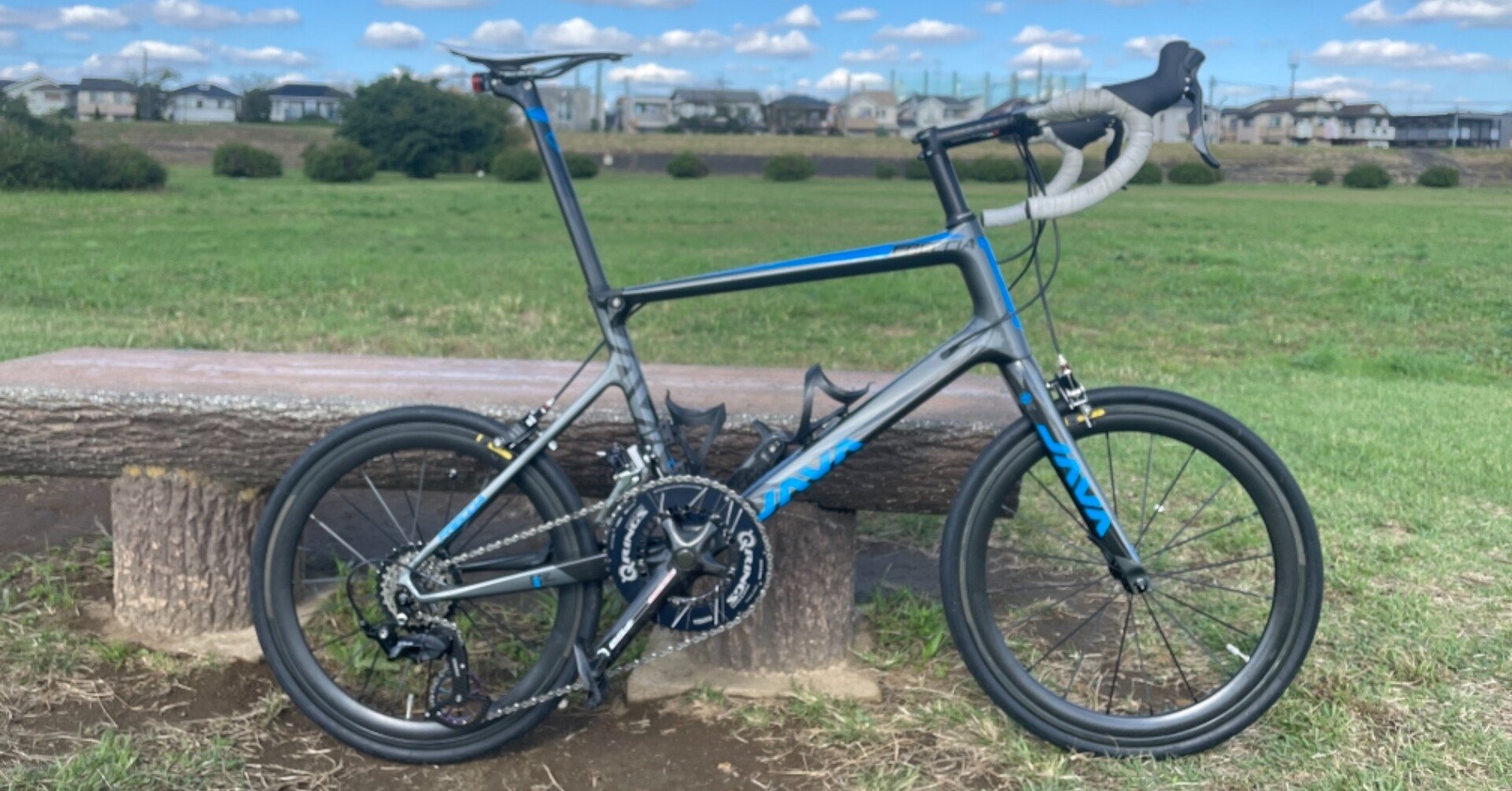 【まとめ買い】 JAVAの超軽量ミニベロカーボンフレーム「FRECCIA」 自転車本体