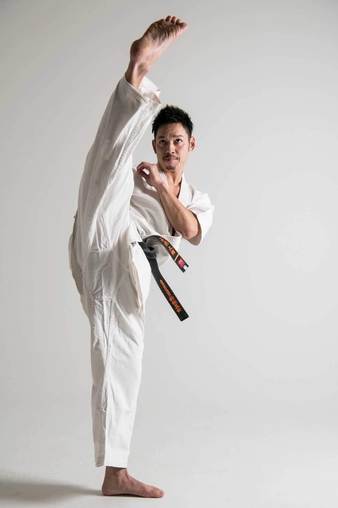 大切なことは空手から学んだ 空手家にキックボクサー ジム経営も行うtiktokerの 空手家dai Kick さんにインタビュー ツインズクリエイターズファイル Note 大切なことは空手から学んだ 空手家にキックボクサー ジム経営も行うtiktokerの 空手家dai Kick さんにインタビュー ツインズクリエイターズファイル Note